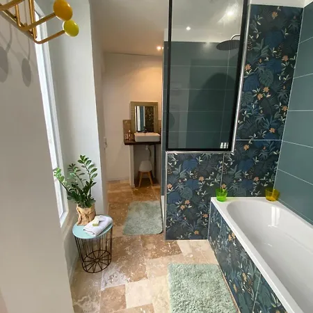 Superbe Au Coeur D *